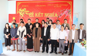 SỞ NỘI VỤ TỔ CHỨC LỄ KẾT NGHĨA VỚI CÁC LÀNG TƠ VƠN 2 VÀ LÀNG RƠ VAI, XÃ IA KHƯƠL.